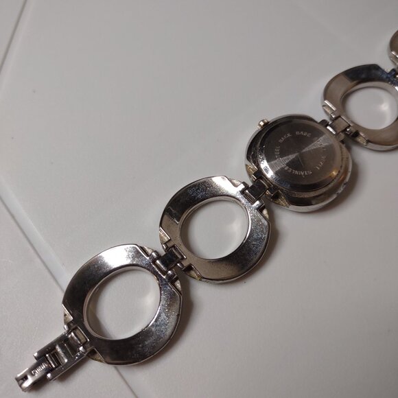 6.75 Inch Silver Tone Round Link Analog Watch - Picture 8 of 14